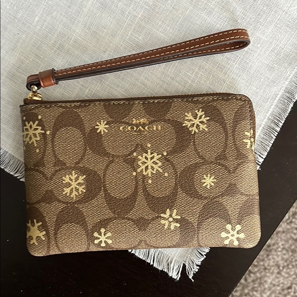 Coach Winter Wristlet